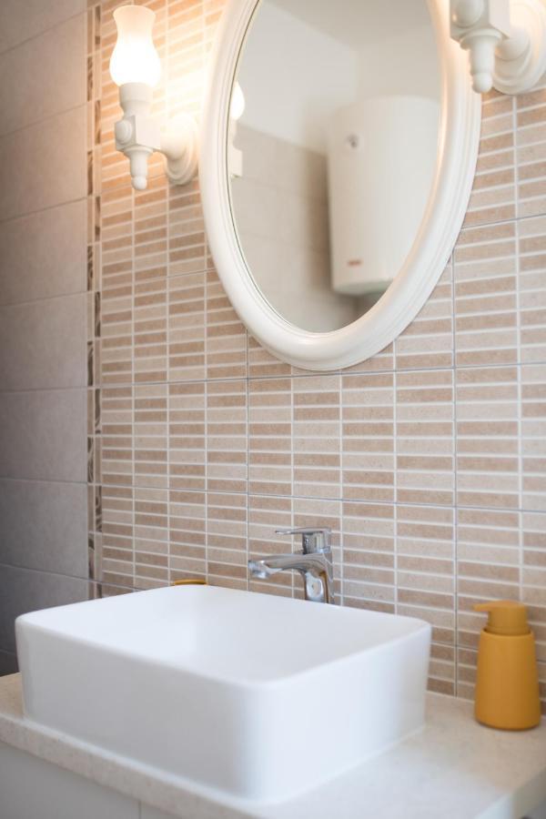 Red Karmenita Apartman Umag Szoba fotó