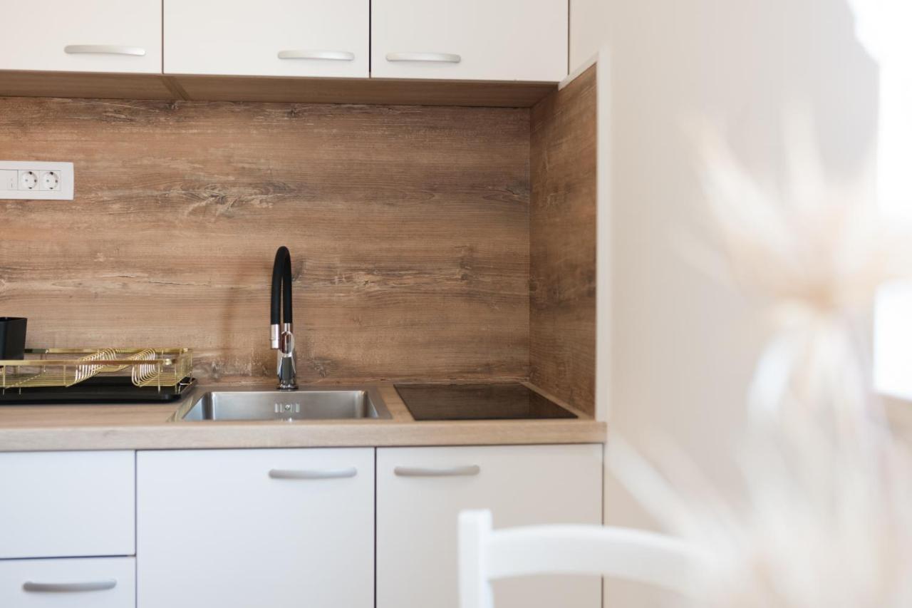 Red Karmenita Apartman Umag Kültér fotó